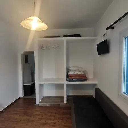 Penzion Vasilis Ornos 3*