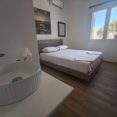 بيت ضيافة Vasilis Ornos