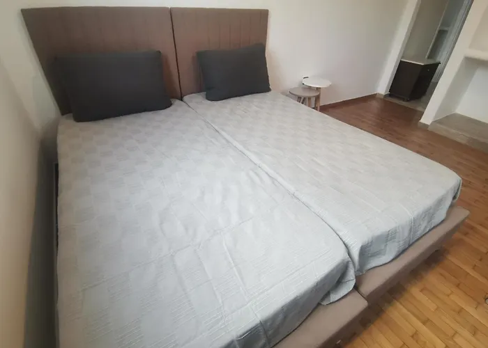 Vasilis Ornos Guest house 3*