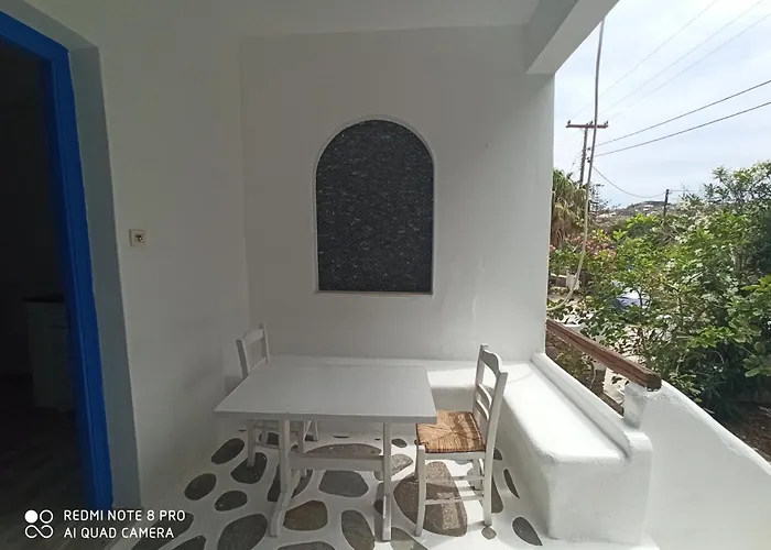 Vasilis Ornos Affittacamere