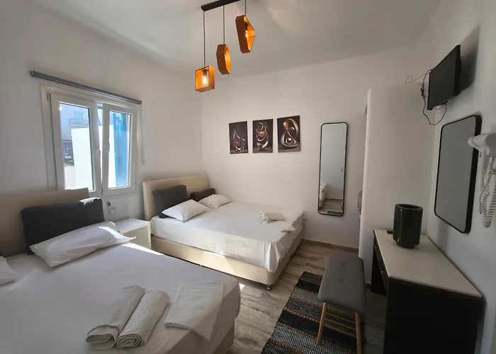 Vasilis Ornos Guest house 3*